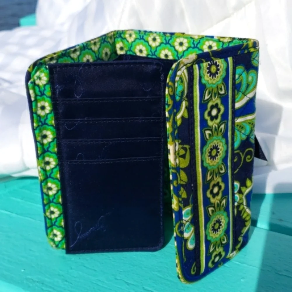 Vera Bradley Rhythm & Blues Pattern Trifold Wallet Blue & Green Retired Pattern - Picture 11 of 16